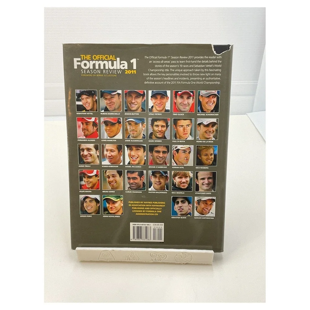 The Official Formula 1 2011 Season Review‎ Hardcover Book